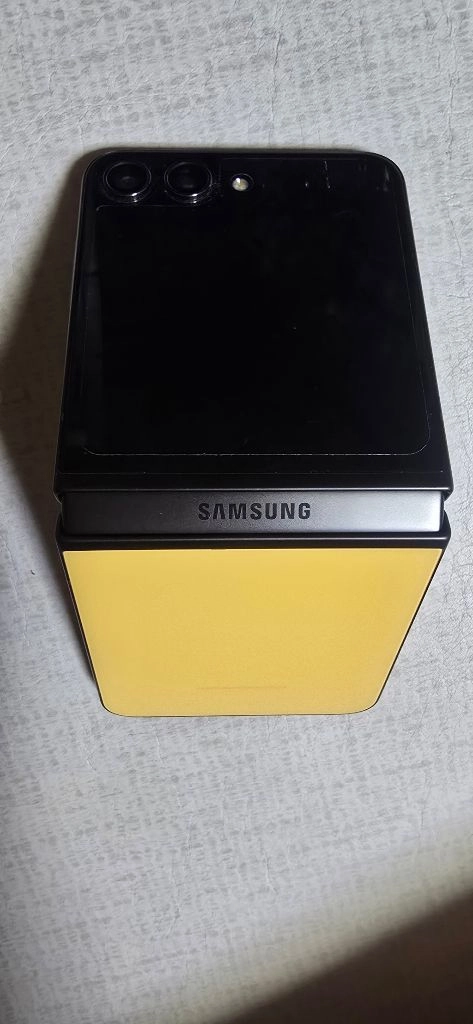 삼성 갤럭시 Z 플립5 256GB 옐로우(26년3월 디스플레이 및 배터리 전체교체완료) 이미지