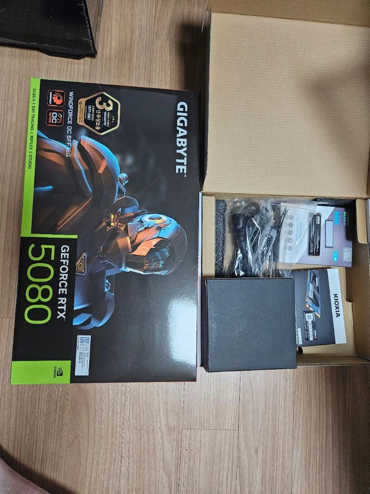9950X RTX5080 하이엔드 본체 이미지