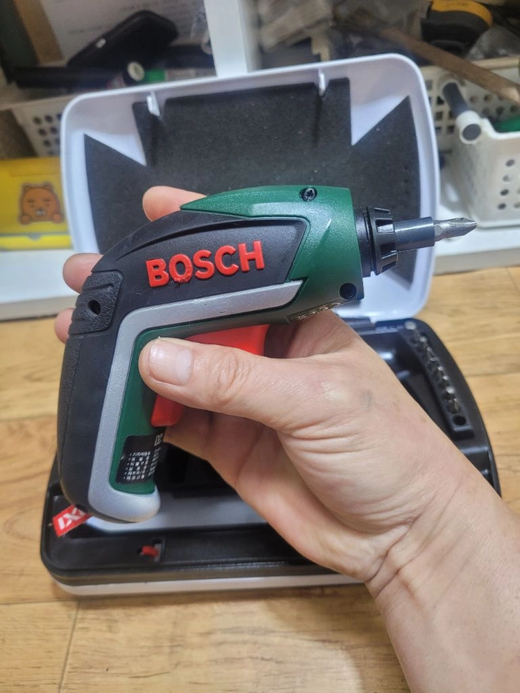 BOSCH보쉬충전드릴드라이버 IXO3 가정용미니공구 S급 풀세트 이미지