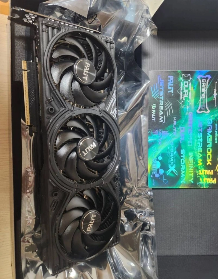 PALIT 지포스 RTX 5070 게이밍프로-s D7 12GB - 안심되는 중고거래