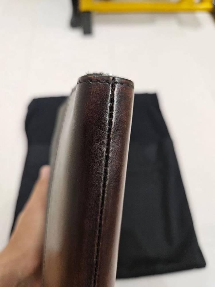 벨루티 시그니처 니노 클러치 이미지