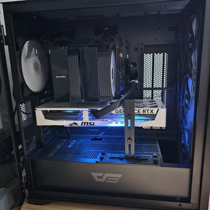 AMD 7800x3d, RTX 5070, DR5 32GB 컴퓨터 본체 팝니다. - 안심되는 중고거래