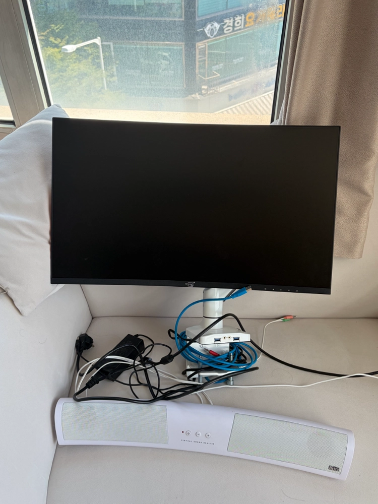 3080 데스크탑 + 27인치 165hz 커브드 모니터 + 모니터암 + 브리츠 사운드바 이미지
