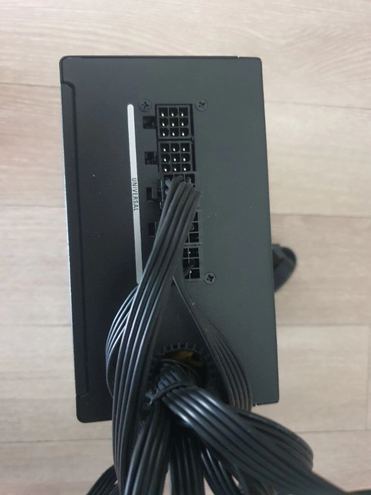컴퓨터 파워 400W 이미지