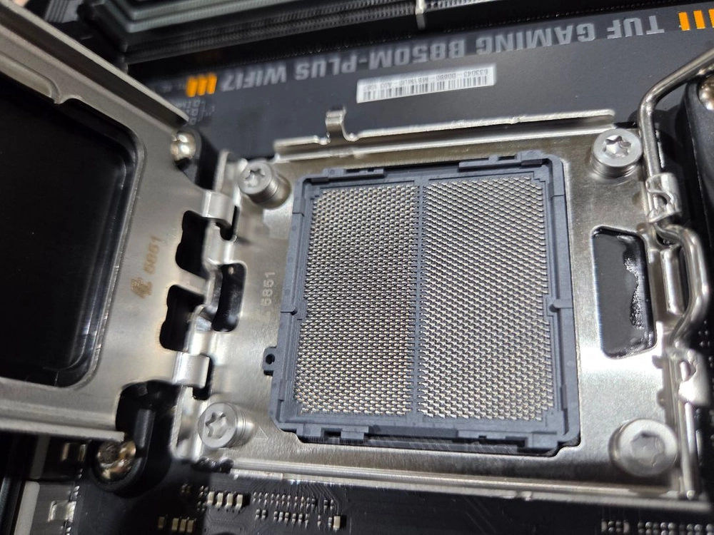 ASUS TUF Gaming B850M-PLUS WIFI7 메인보드 이미지