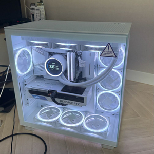 급처 i7-14700k/4070s 고사양 화이트PC 컴퓨터 판매 이미지