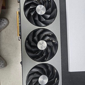 9070xt nitro 팝니다 이미지