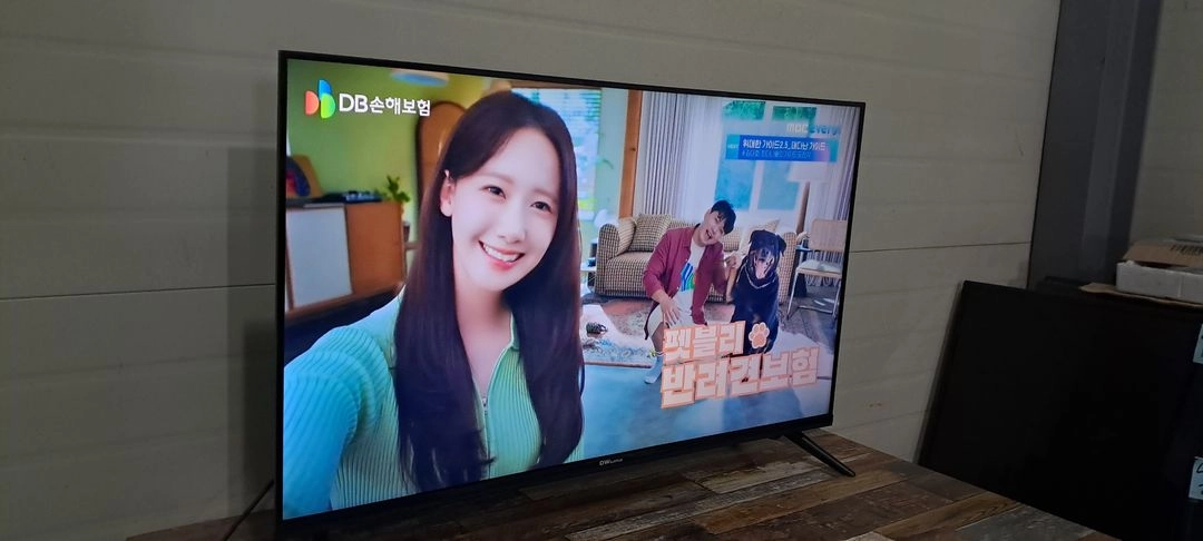 4173 대우 43인치 스탠드 UHD TV(블랙) 이미지