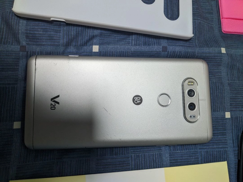 LG V20 팔아요. 실버 이미지
