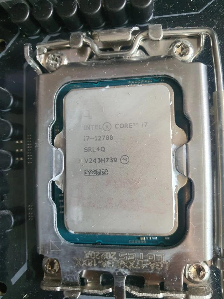 i7 12700 cpu, b660m wifi, nzxt 앱코 3열 수냉쿨러 이미지