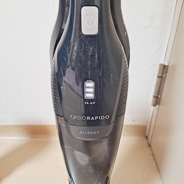 정상작동 일렉트로룩스 무선청소기 배터리42분 진네이비 2in1 스틱+핸디형 이미지