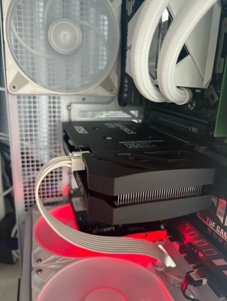 MSI RTX 5060 Shadow 2X 그래픽카드 이미지