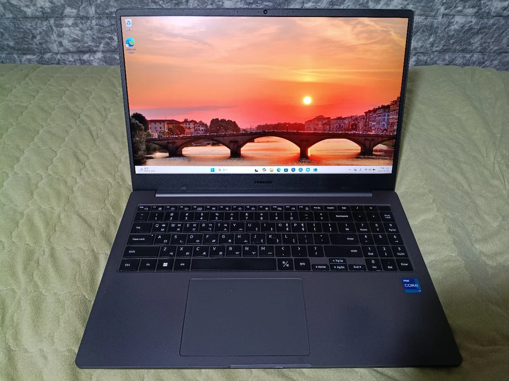 삼성 갤럭시북 NT550XED-K78AR12세대i7 - 안심되는 중고거래