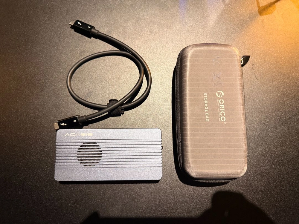 삼성 990 PRO m.2 2TB 외장 + 케이스 이미지