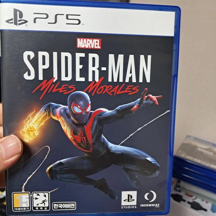 PS5 스파이더맨 마일즈 모랄레스 이미지