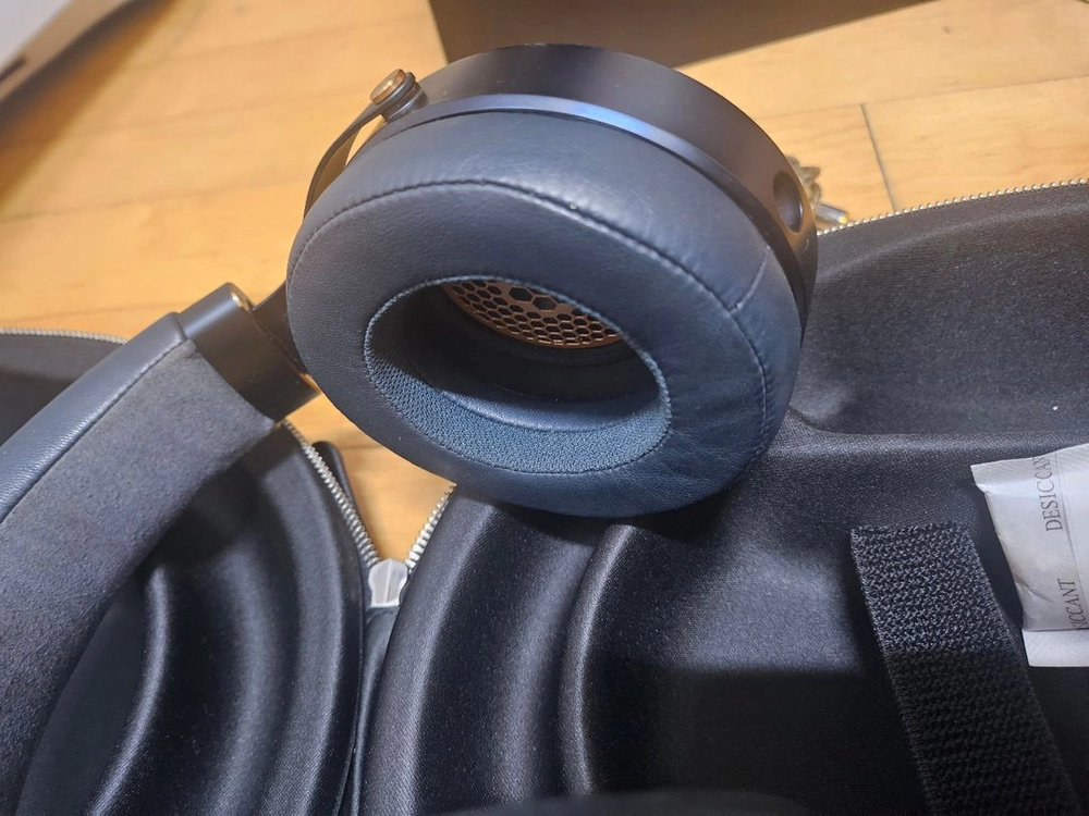 FOCAL Celeste 헤드폰 이미지
