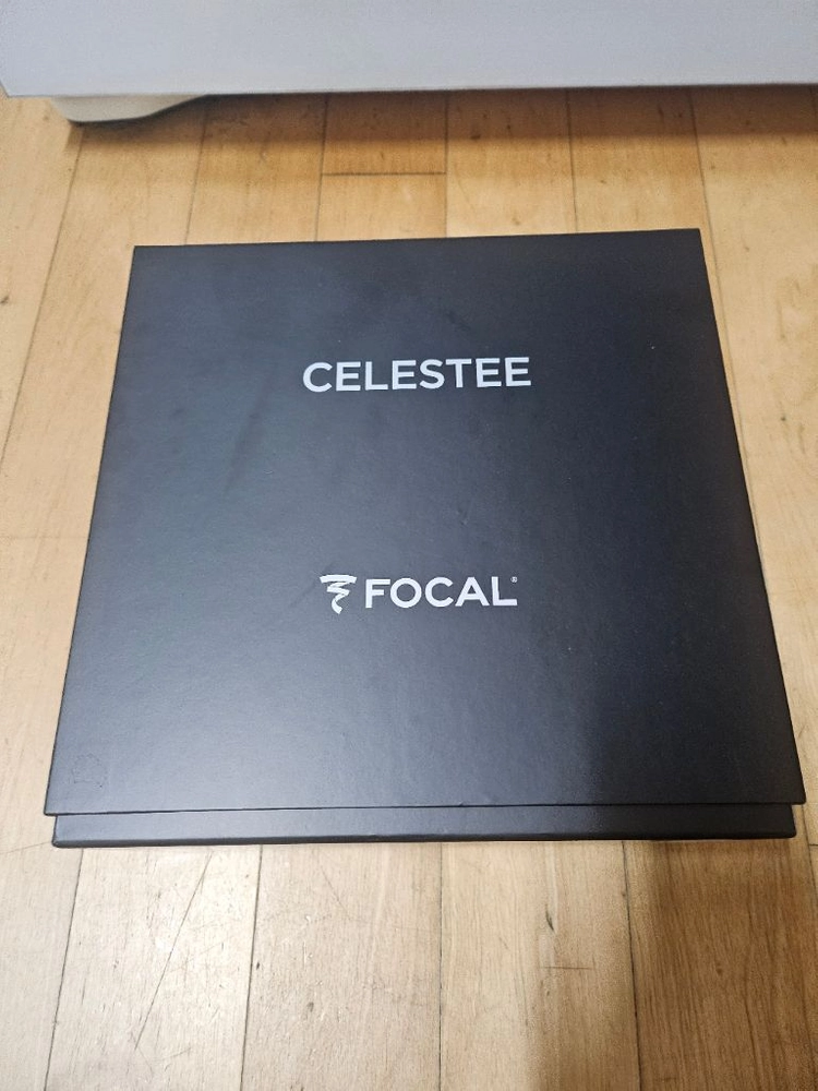 FOCAL Celeste 헤드폰 이미지