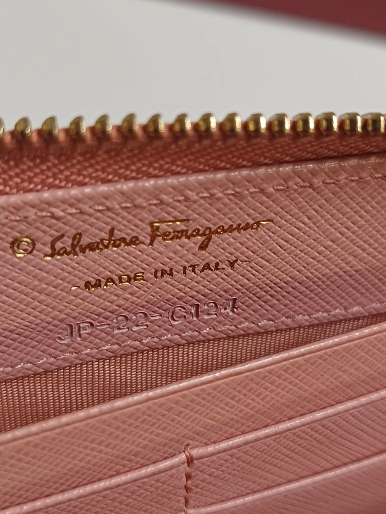 정품보장) 페라가모 사피아노 레더 장지갑 이미지