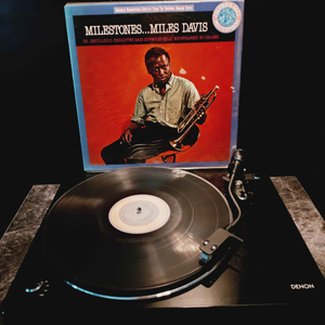 LP 레코드 [ Miles Davis - Milestones ] [ Straight, No Chaser ] 이미지