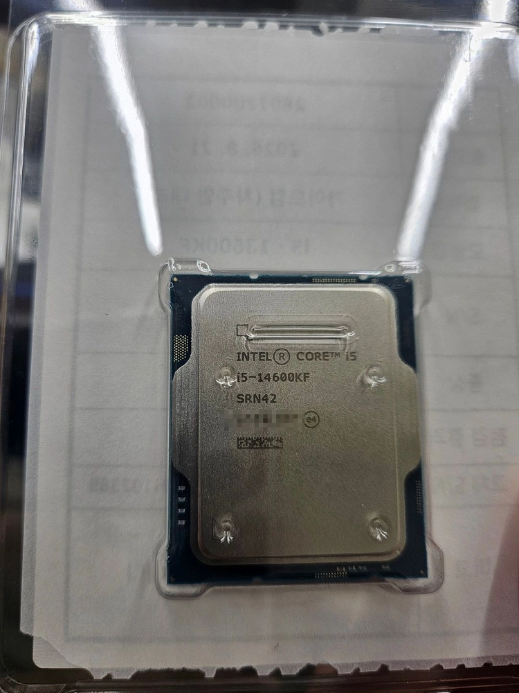 14600kf 인텔 cpu 팝니다. 이미지