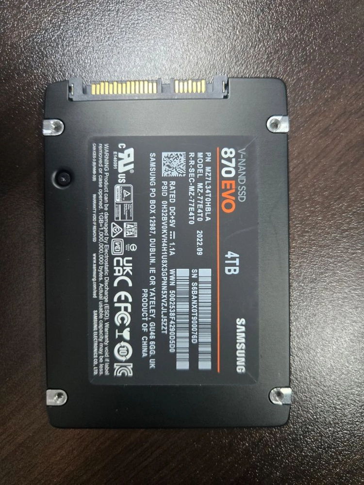 870 evo 4TB SSD 이미지
