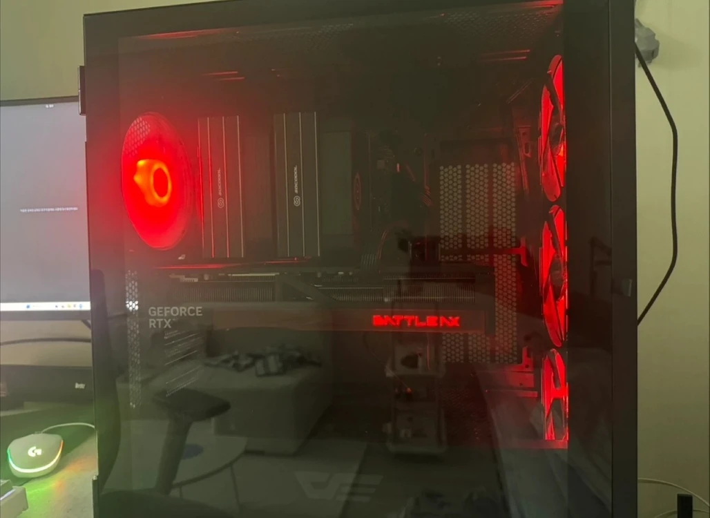 RTX 5070Ti, 9800x3D게이밍 PC - 안심되는 중고거래