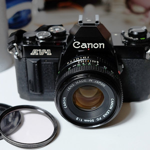 캐논 AV-1 (nfd50mm 입문용 단랜즈 포함) 팝니다 이미지