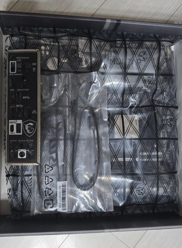 AMD 5600X + B450M 박격포 일괄판매 이미지