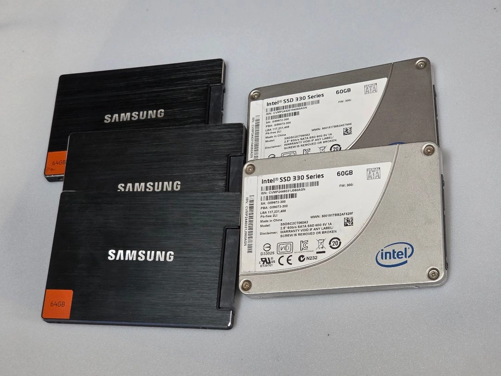 삼성. 인텔 SSD 64기가. 60기가 - 안심되는 중고거래
