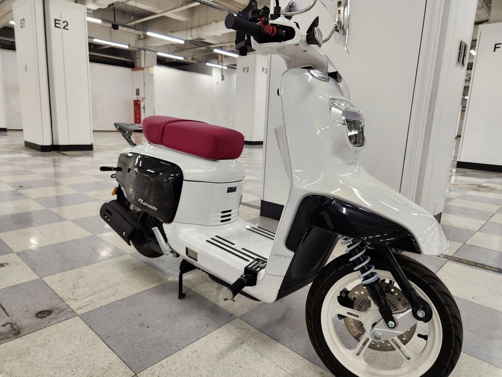 125cc 스쿠터 이미지