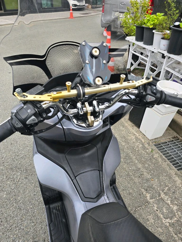 21년 pcx 125 ABS 2만9천km 중고오토바이스쿠터크루심알파엔맥스uhrvs조이맥스보이저 이미지