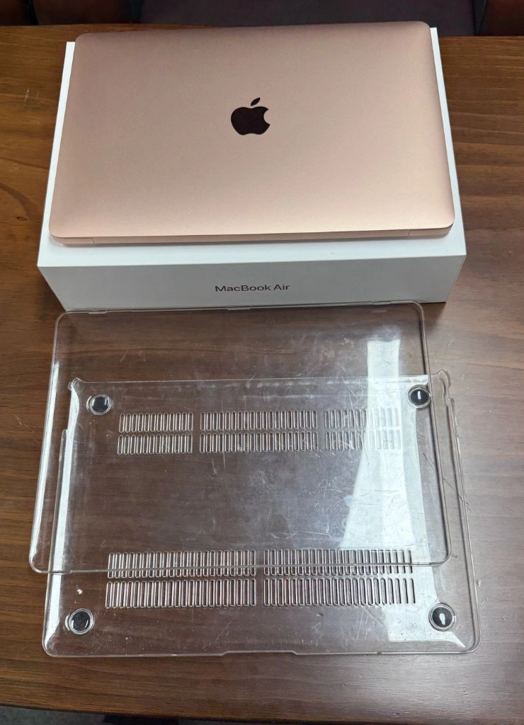 Apple MacBook Air M1 기본형 이미지