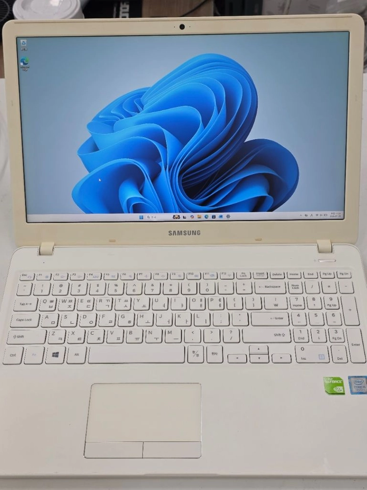 삼성 노트북5 15.6인치 i5 940MX 게이밍 노트북 이미지