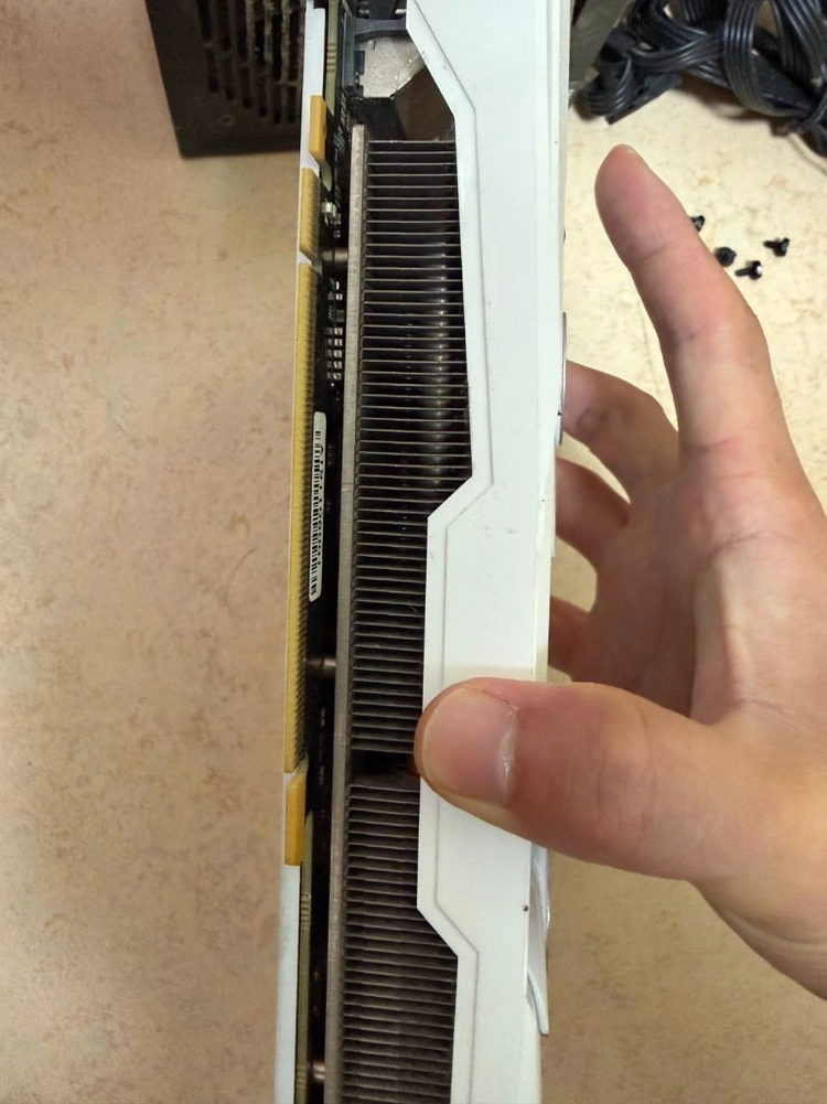 지포스 GTX 1660ti emTek 그래픽카드 이미지