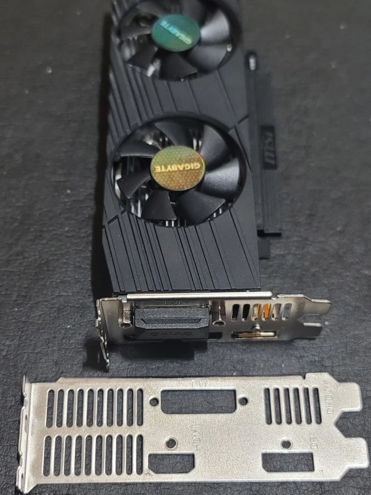 기가바이트 GTX 1650 LP 슬림형 그래픽 카드 팝니다 이미지