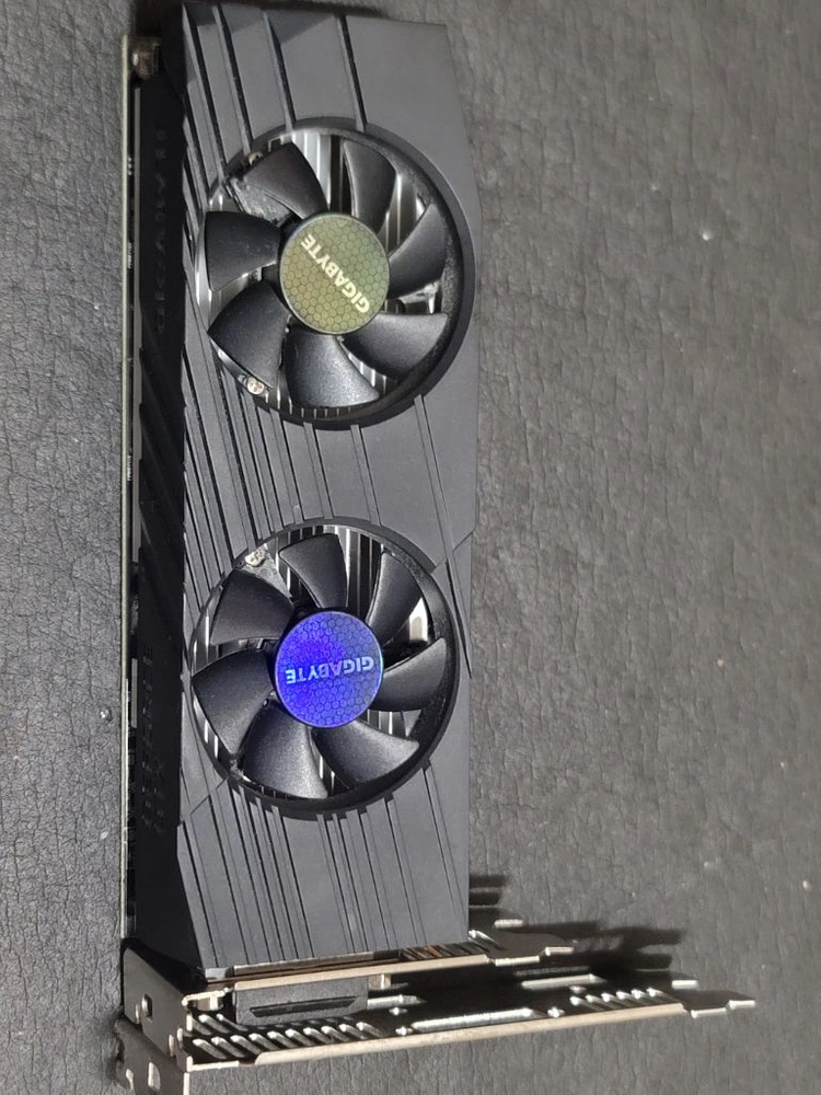 기가바이트 GTX 1650 LP 슬림형 그래픽 카드 팝니다 이미지