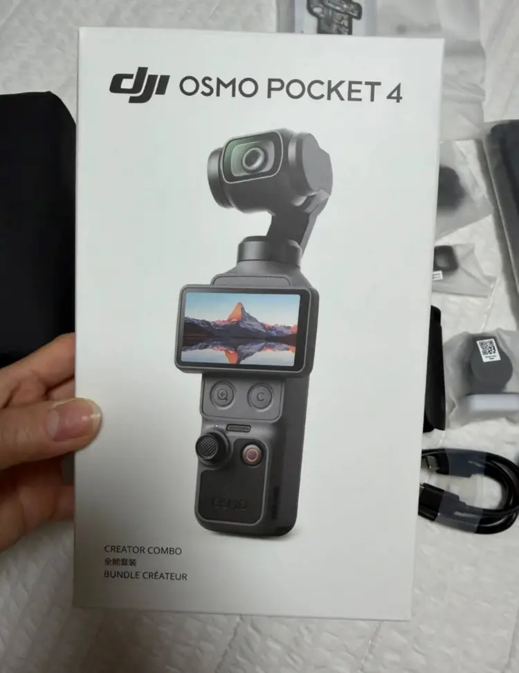 DJI 오즈모 포켓4 크리에이터 콤보 - 안심되는 중고거래