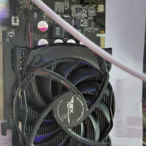 GeForce 9600GT 그래픽카드 이미지
