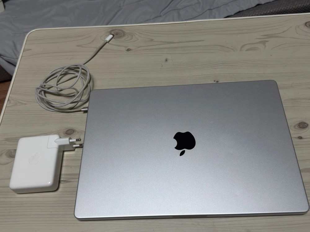 맥북프로 m1 max 32/32 1테라 16인치 팝니다. - 안심되는 중고거래