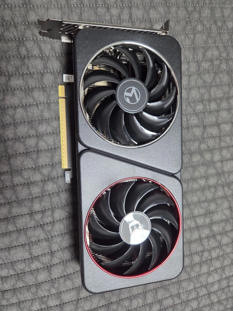 MAXSUN Arc B580 Milestone D6 12GB (아크 B580 12기가) - 안심되는 중고거래