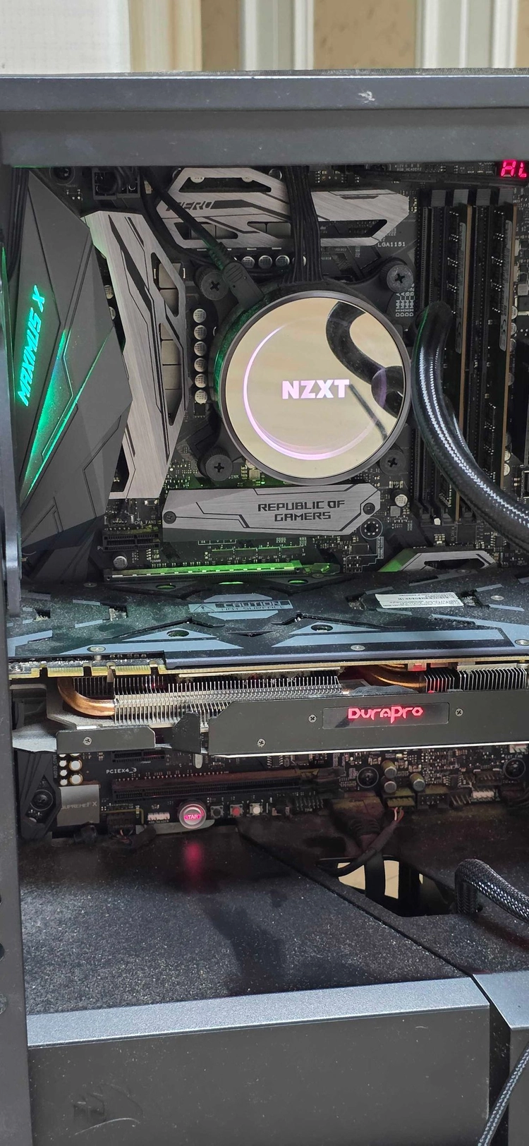 i7-8700k + Z370 에이수스 로그 막시무스 히어로 이미지