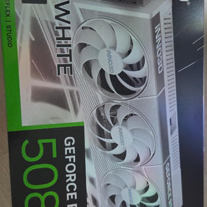배달가능 미개봉 INNO3D 지포스 RTX 5080 OC D7 WHITE 16GB 3팬 무상 As 29년 2월까지 이미지