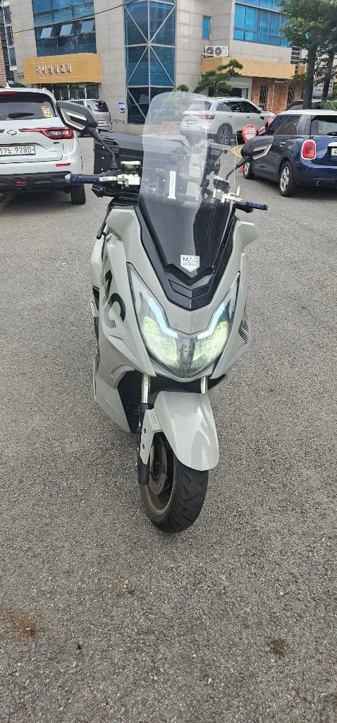 몬스터 S 오토바이 전기 오토바이 바이크 pcx 125cc 혼다 동급 이미지