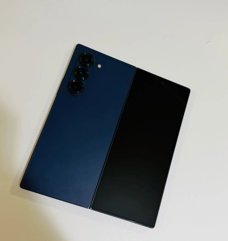 갤럭시폴드6 512gb s급 중고폰공기계 이미지
