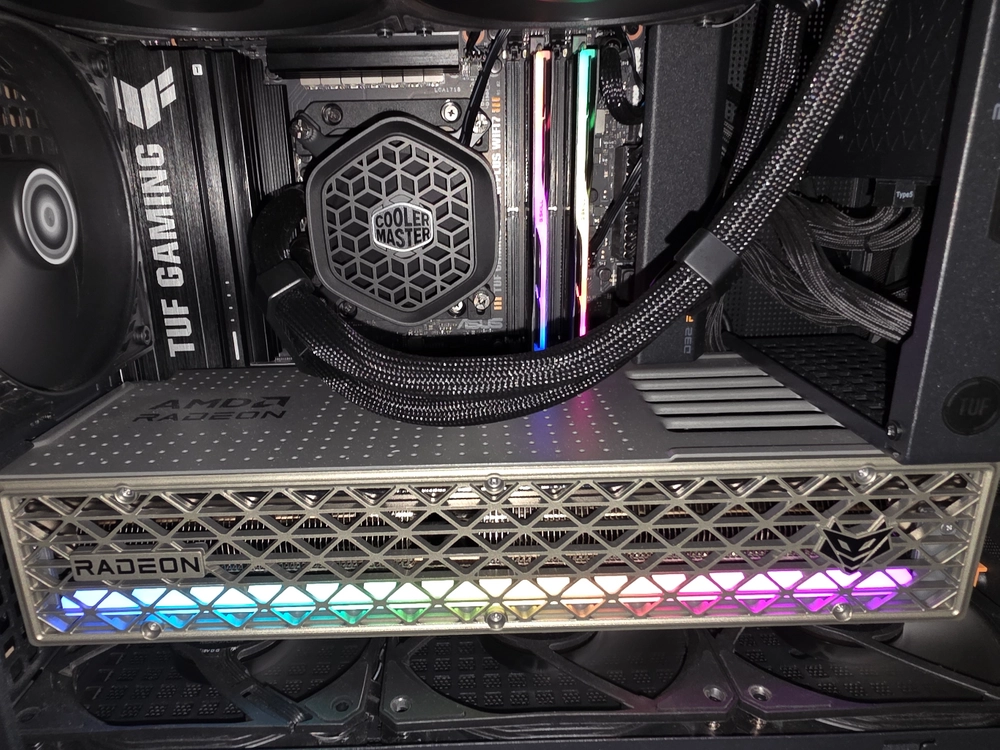 라데온 9070xt 16gb 니트로 교환 5080 - 안심되는 중고거래