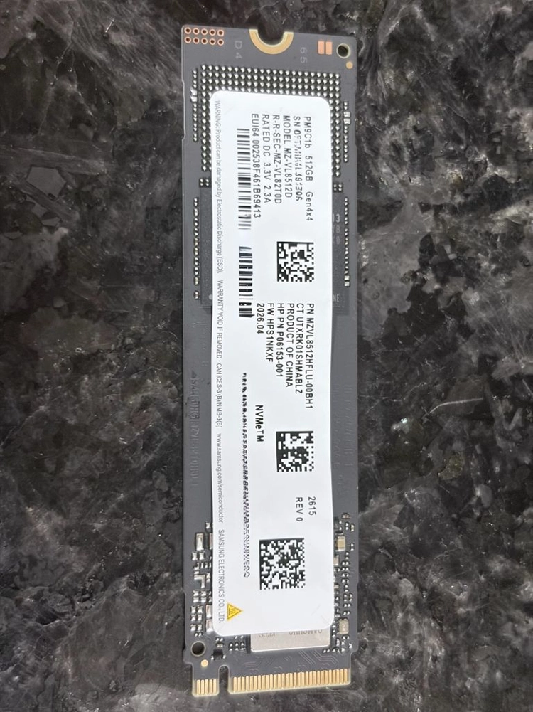 [미사용] 삼성 PM9C1b 512GB M.2 NVMe SSD 이미지