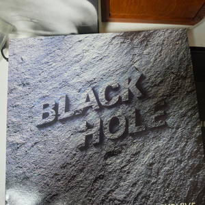 Black Hole 2집 LP 이미지