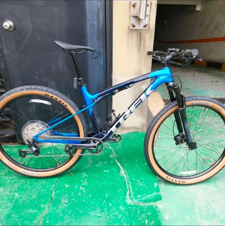 트렉 슈퍼칼리버 9.6 MTB 자전거 판매 합니다. - 안심되는 중고거래