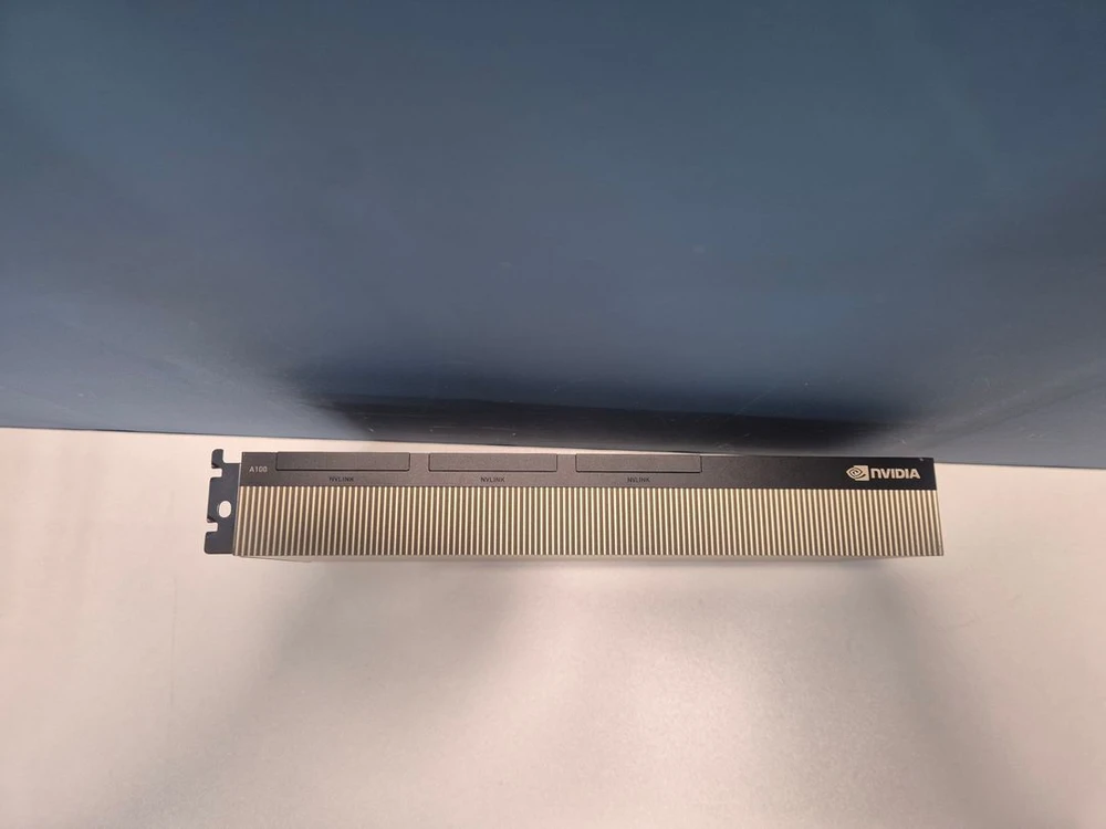 NVIDIA A100 40GB PCIe 이미지