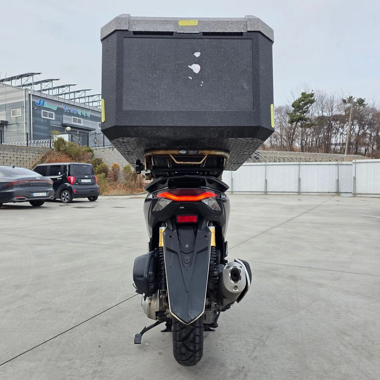 혼다 pcx125 25년 3만 깔끔한세팅 바이크 판매합니다. 이미지